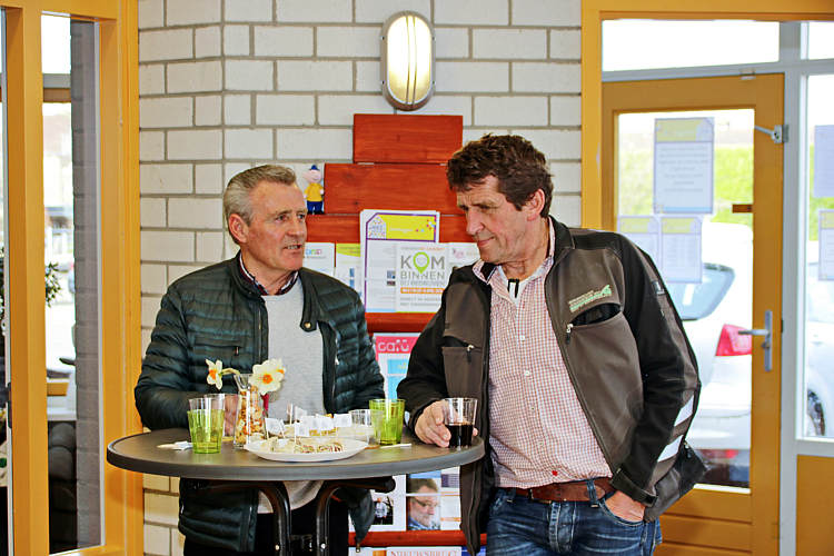 Opening en ingebruikname van het vernieuwde terras van het HUIS van ALLES in Driebruggen_36